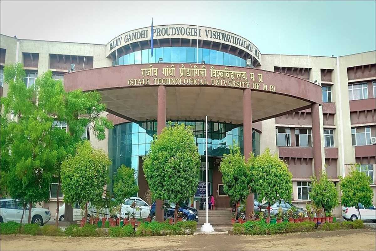 वित्तीय गड़बड़ी को लेकर भोपाल के आरजीपीवी के कुलपति सहित 5 के खिलाफ मामला दर्ज